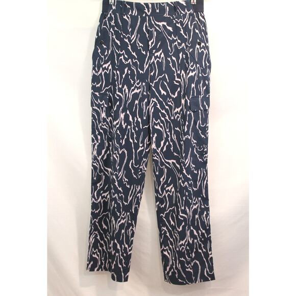 Athleta Pants - ATHLETA Pants Vienna Cargo Athleisure Womens size 6 Navy Blue Crease Leg Pull-on